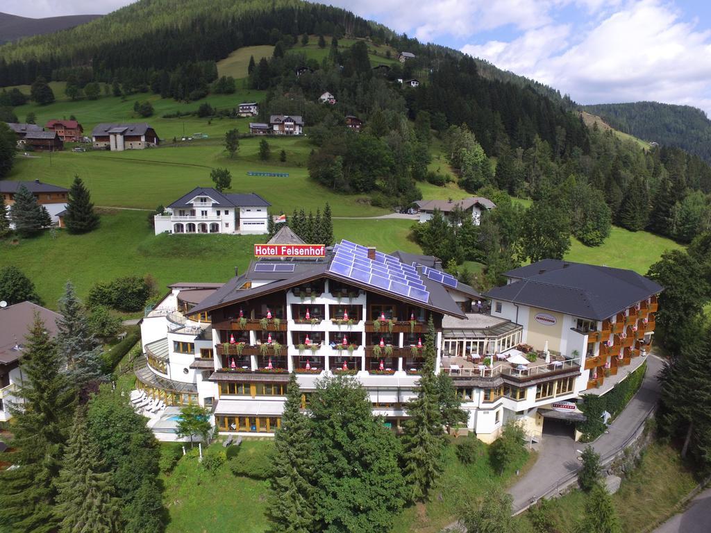 Wohlfühl&Genusshotel Felsenhof Bad Kleinkirchheim Exterior foto