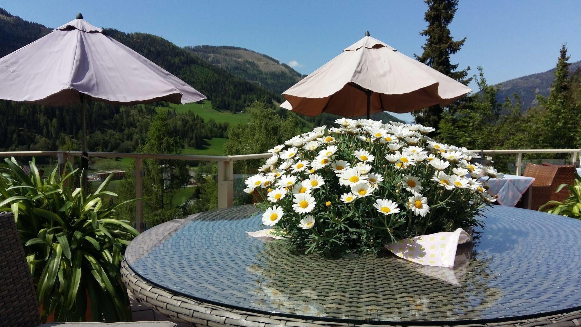 Wohlfühl&Genusshotel Felsenhof Bad Kleinkirchheim Exterior foto